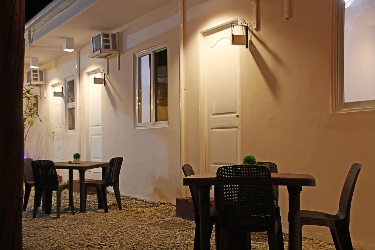 Prim Travellers Inn Corón Exterior foto
