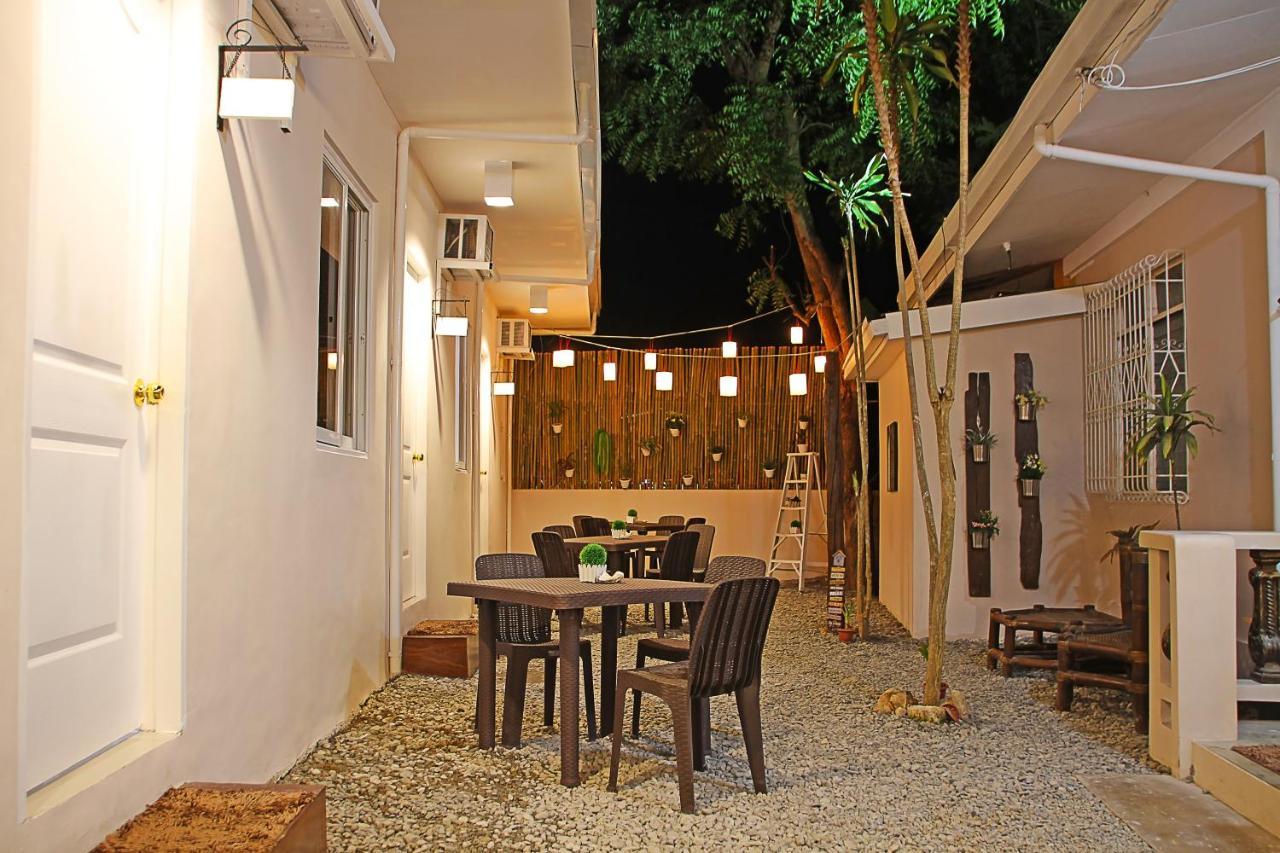 Prim Travellers Inn Corón Exterior foto